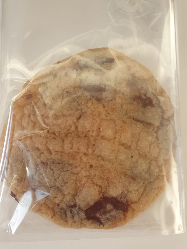VEGAN Chocolate Chip Cookies (2pk) - Image 1