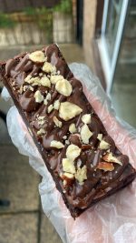 Hazelnut crunch brownies